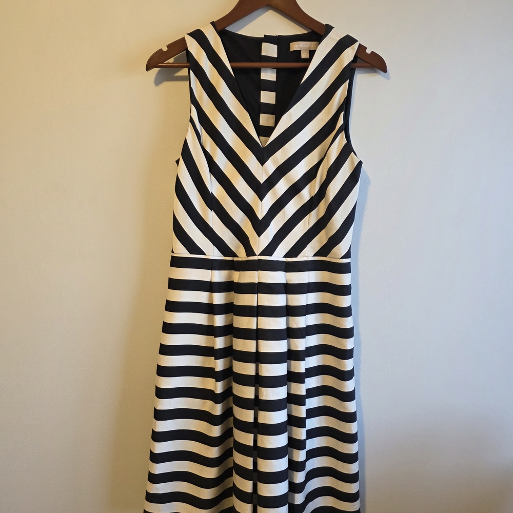 Banana Republic Classic Dress